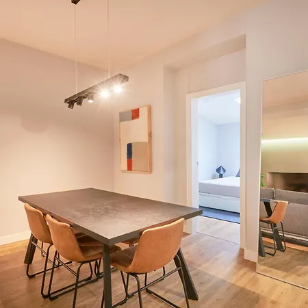 Modern 2 Bed In Campolide Near Amoreiras Daire *