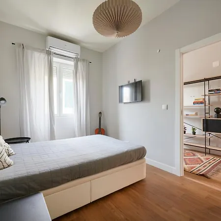 Apartment Modern 2 Bed In Campolide Near Amoreiras *