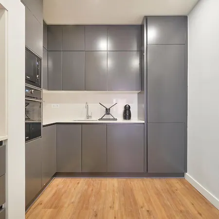 Apartment Modern 2 Bed In Campolide Near Amoreiras Lisbon