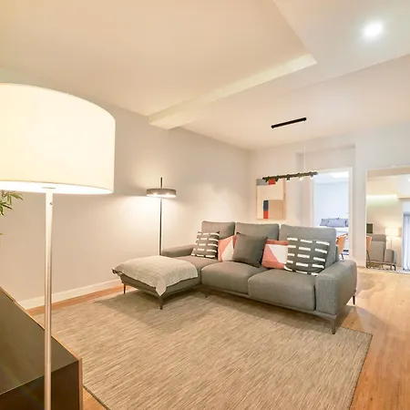 Apartment Modern 2 Bed In Campolide Near Amoreiras *