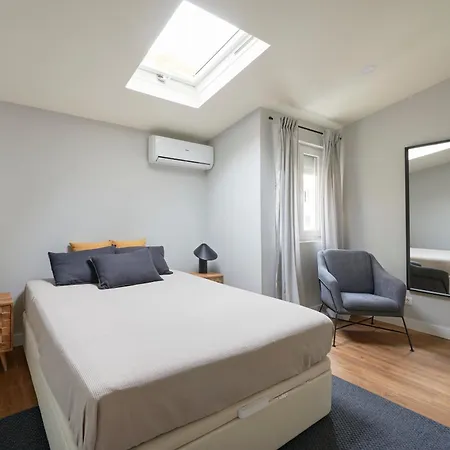 Modern 2 Bed In Campolide Near Amoreiras * Lisbon